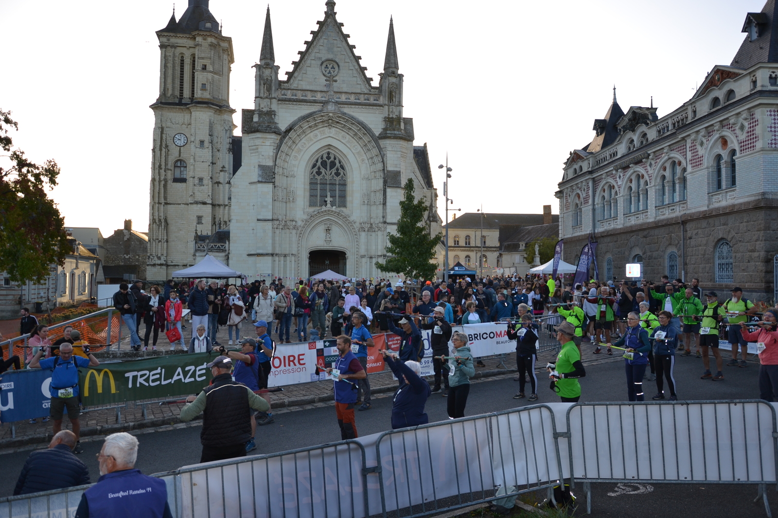 Bienvenue sur le site de l'ESVA, club de course à pied de Beaufort en Anjou !